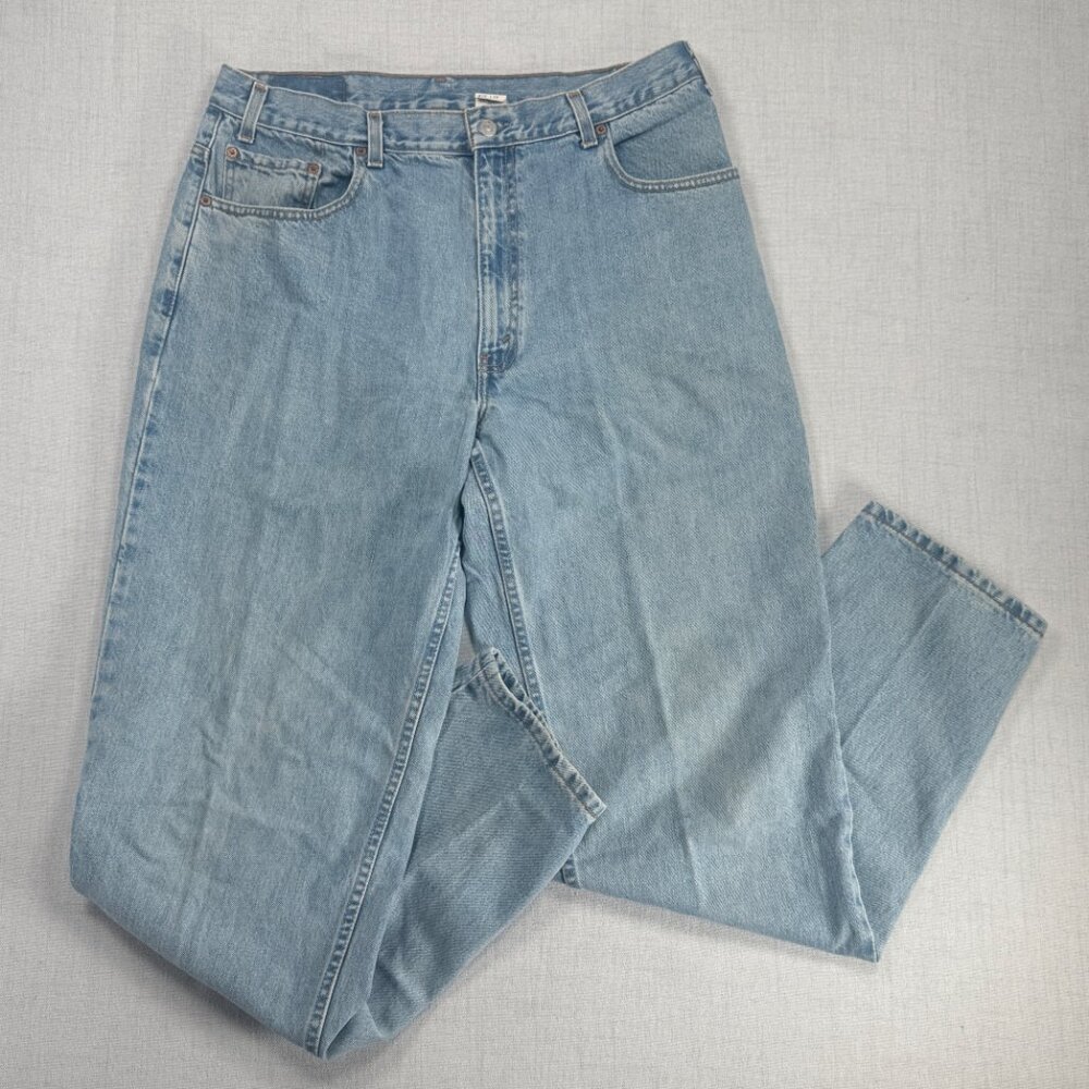 Vintage Levi's 560 Loose Fit Tapered Leg Jeans Light Wash Cotton Denim W38xL36 - Picture 2 of 11